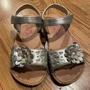 Rachel Shoes - silver Velcro sandals 11